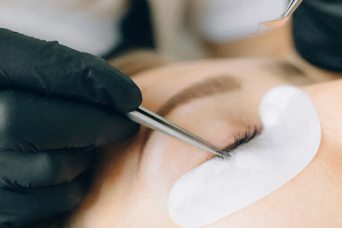 The 5 different types of lash extensions