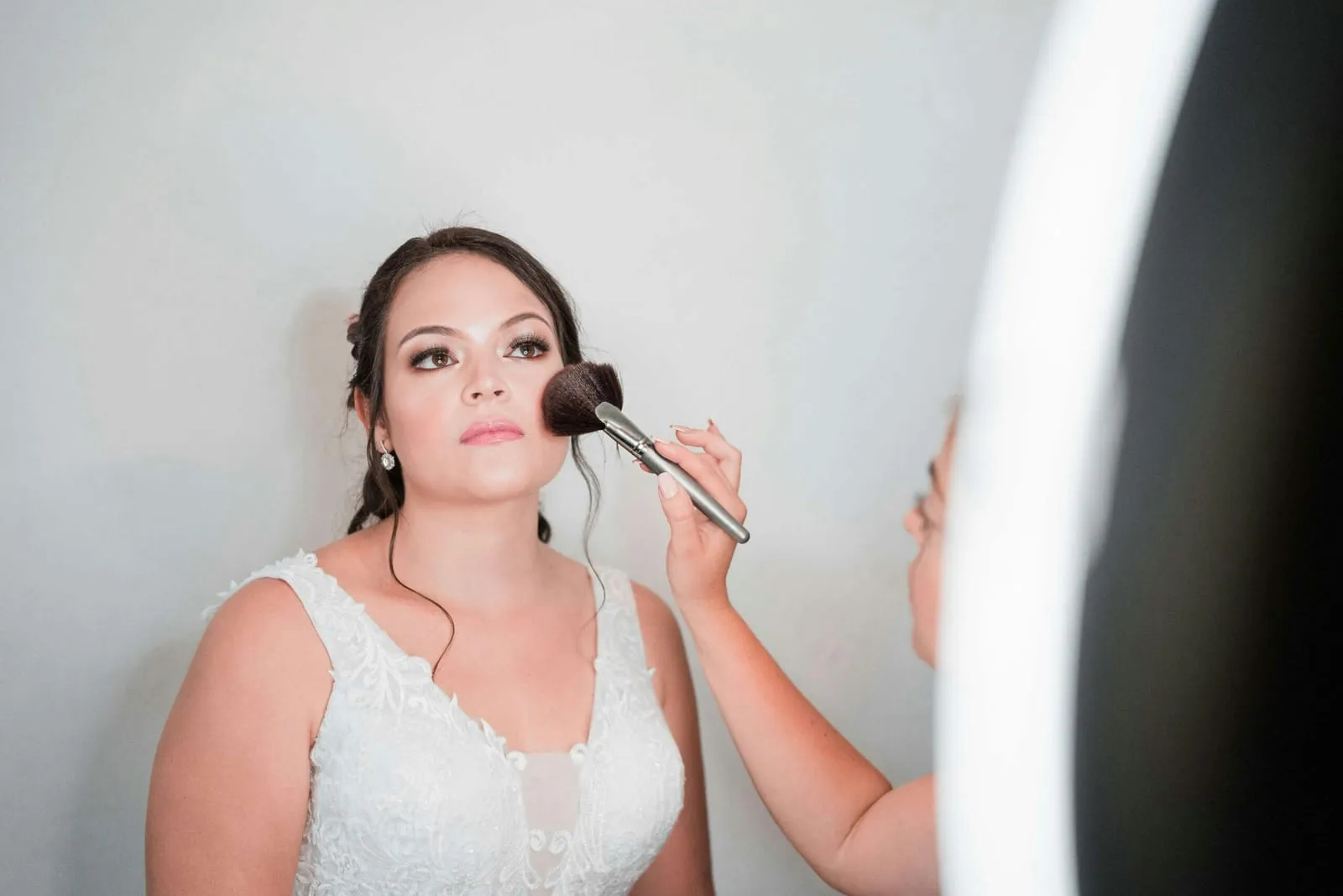 Tips for ensuring your wedding makeup lasts all day