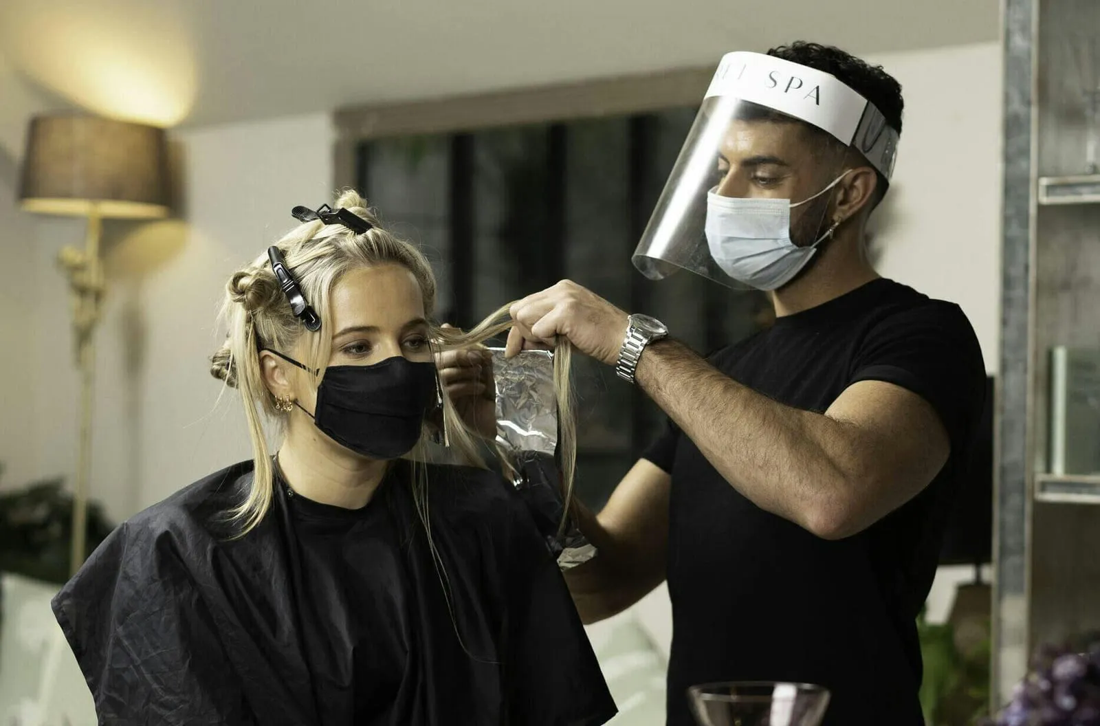 What are the different types of hair dye and colour techniques?