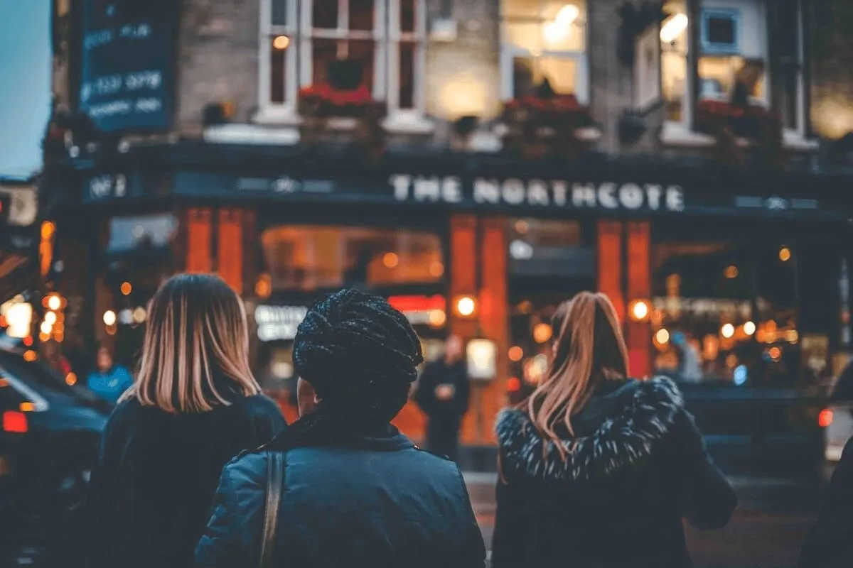 Looking for an unforgettable date? Here’s 14 of the best date ideas in Clapham